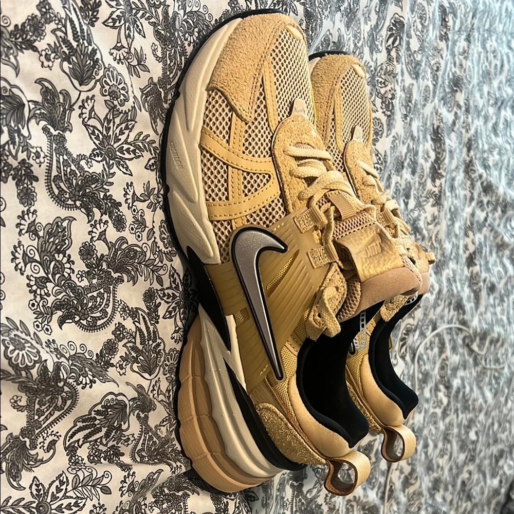 Nike Beige and Black Athletic Shoes